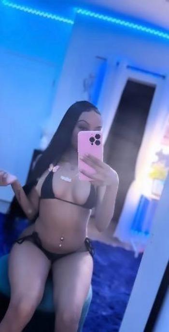 Chasity , 24  female escort, Fargo