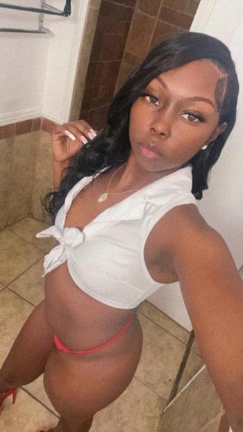 Draya, 28  female escort, Fargo