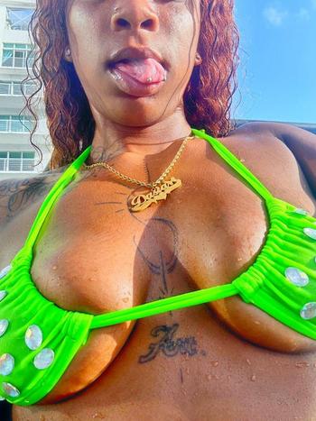 716-538-2174, 22  female escort, Fargo